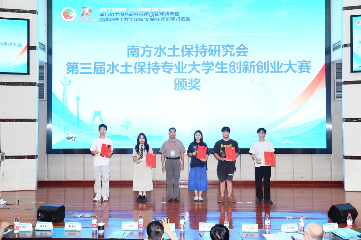1785721931188036435.png 图片7.png